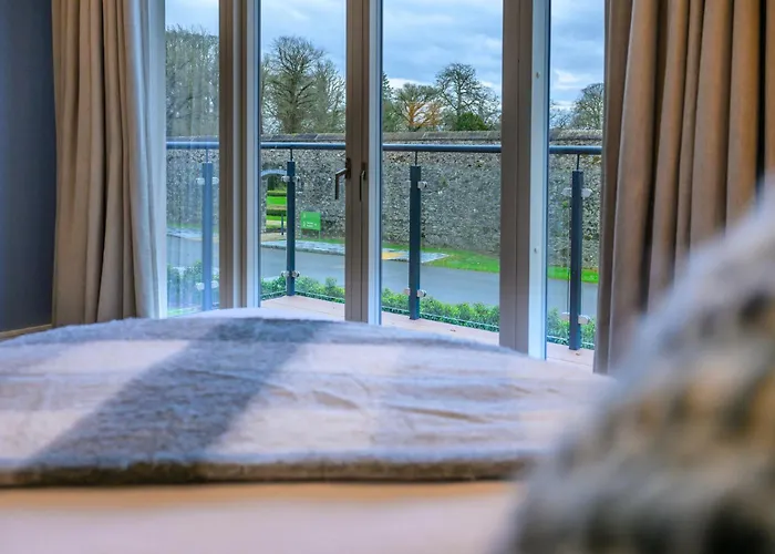 Деревянный коттедж Killeen Castle Dunsany