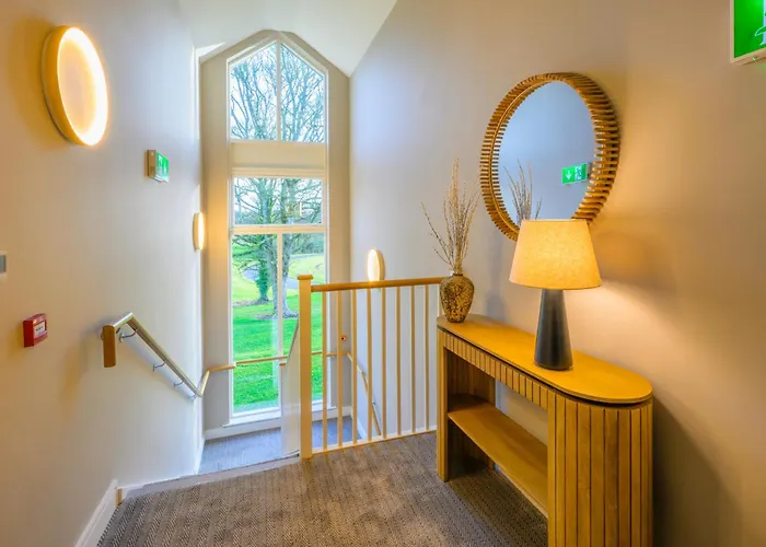 Деревянный коттедж Killeen Castle *